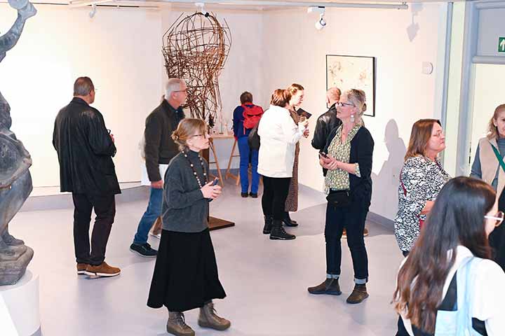 Impression aus der Jahresausstellung 2025 im Kunstverein Coburg (Bild 17)