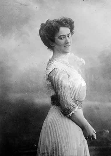 Porträt von Rahel Hirsch um 1913
