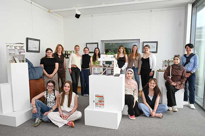 Impression aus der Ausstellung Junge Architektur-Visionen im Kunstverein Coburg (Bild 13)