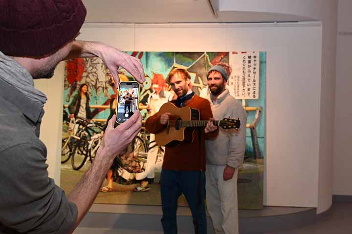 Impression der Vernissage der Ausstellung Römer + Römer im Kunstverein Coburg (Bild 16)