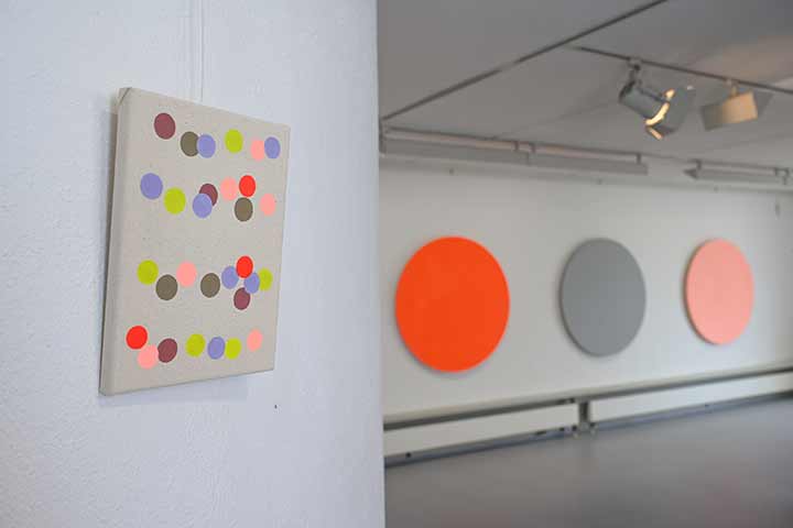 Impression aus der Ausstellung Nebensonnen im Kunstverein Coburg (Bild 2)