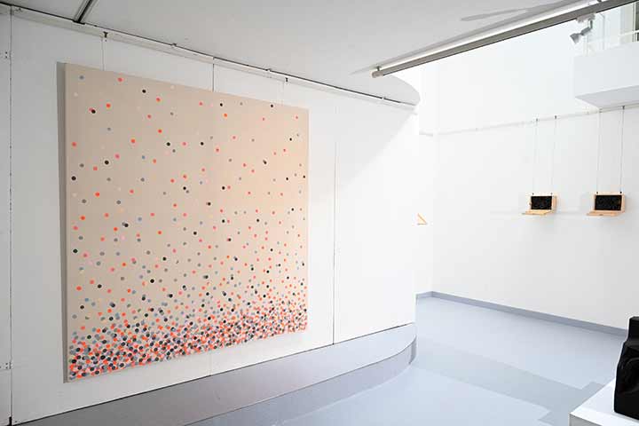 Impression aus der Ausstellung Nebensonnen im Kunstverein Coburg (Bild 7)