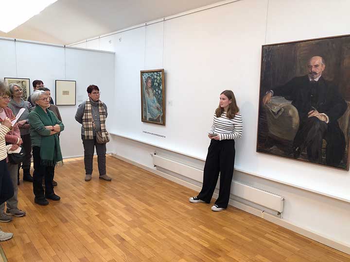 Jugendliche beim Projekt Kunst is cool, Digga im Kunstverein Coburg (Bild 5)
